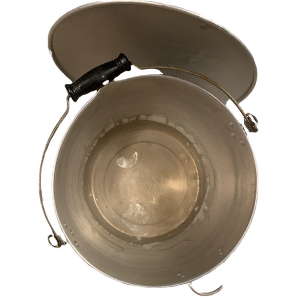 21 qt Camping Stock Pot Vintage Wear Ever
#125 Aluminum - Picture 5 of 7